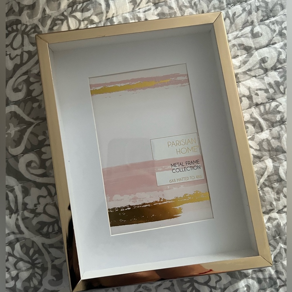 Frame parisian home never used